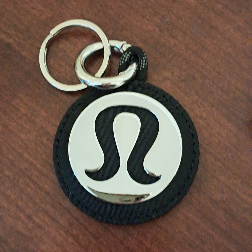 Lululemon NWOT Love Key Ring